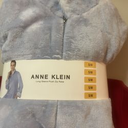 New Anne Klein Robe Sz Small