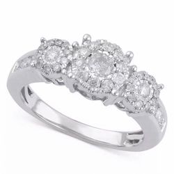 Diamond 3 Stone Engagement Ring. Brand New. Sealed. 💎 💍 