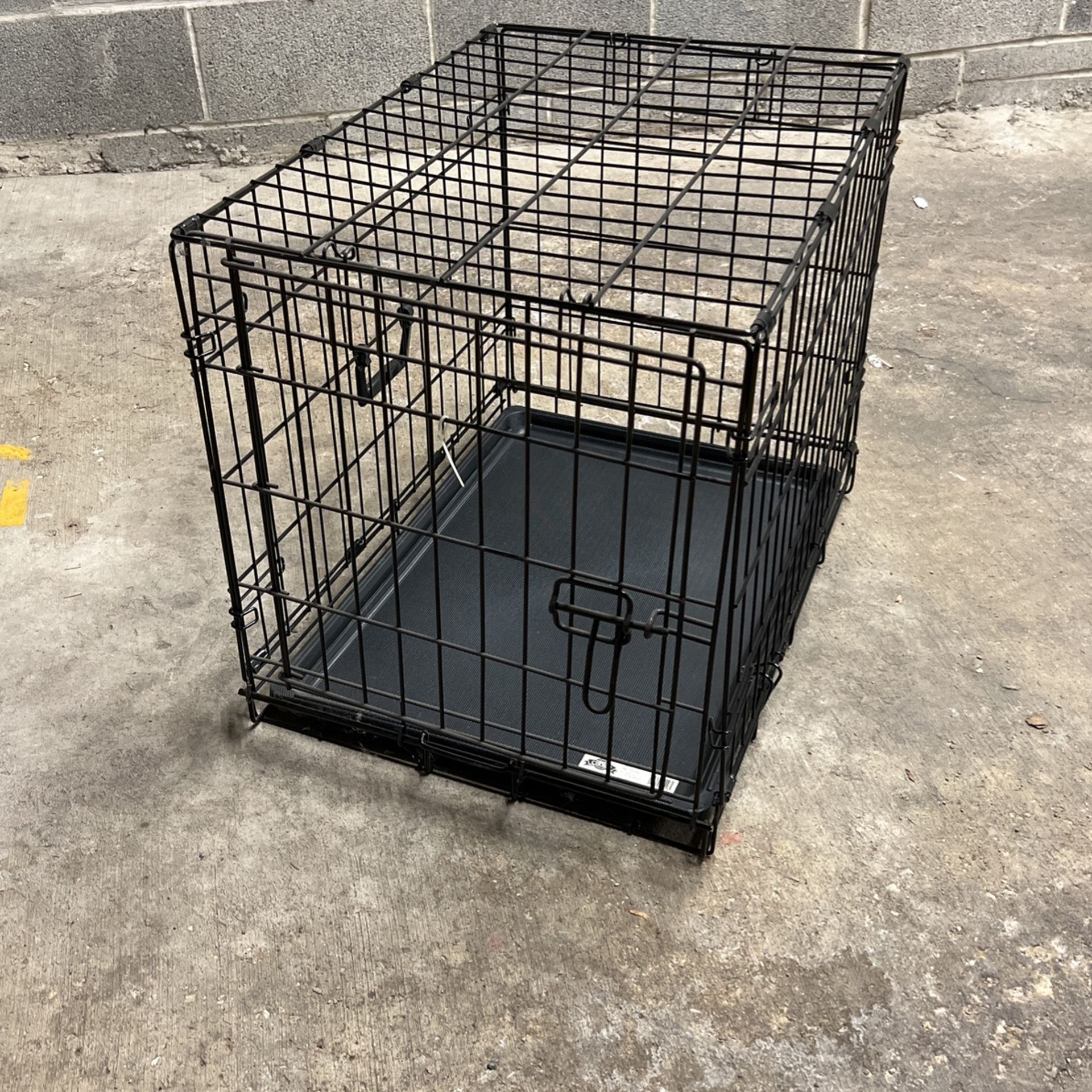 Small Dog Crate 4 Sale 