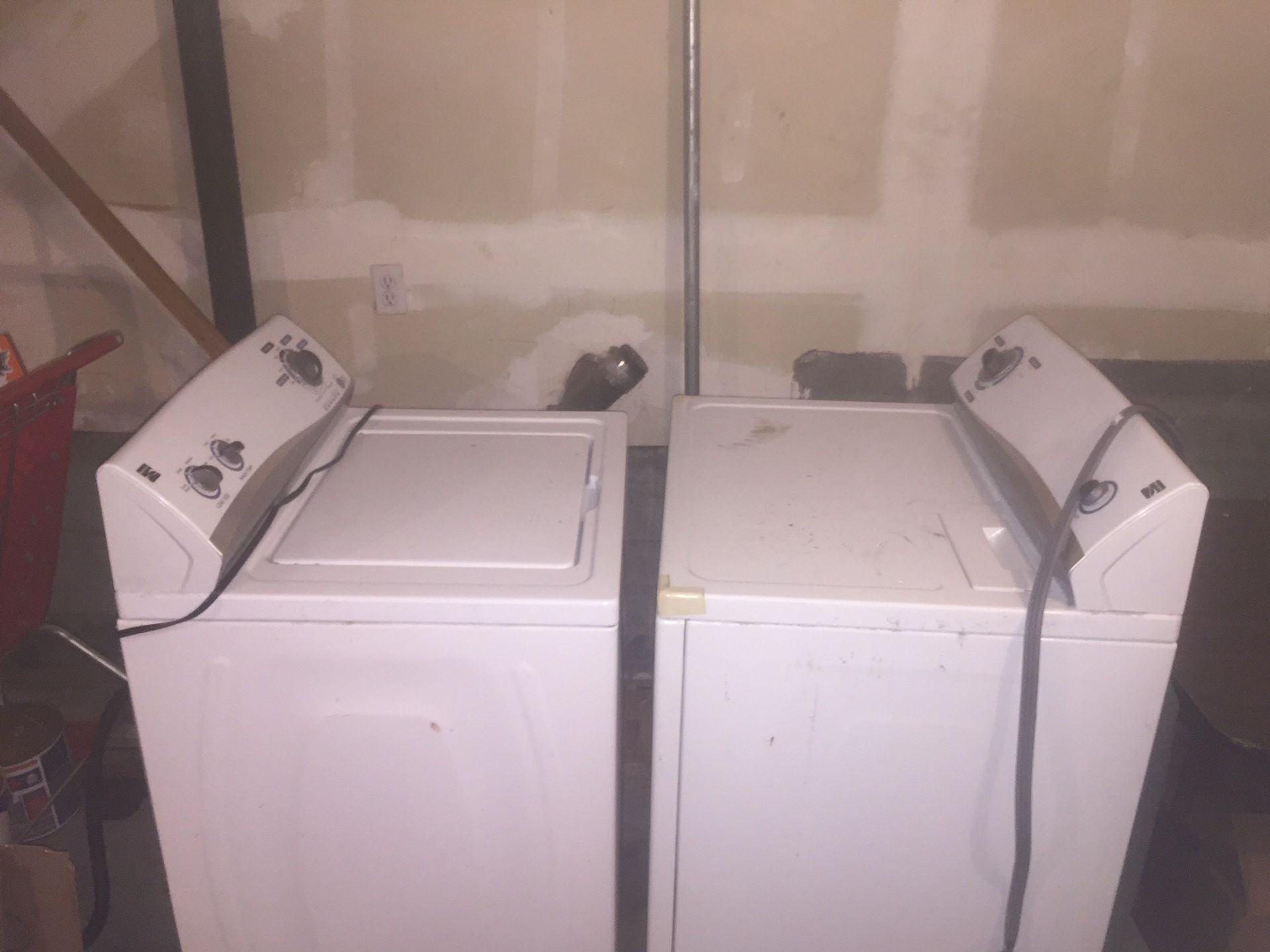New Kenmore Washer and Dryer Set both in excellent working condition $200 for both $100 for Gorgeous Leather Sofa