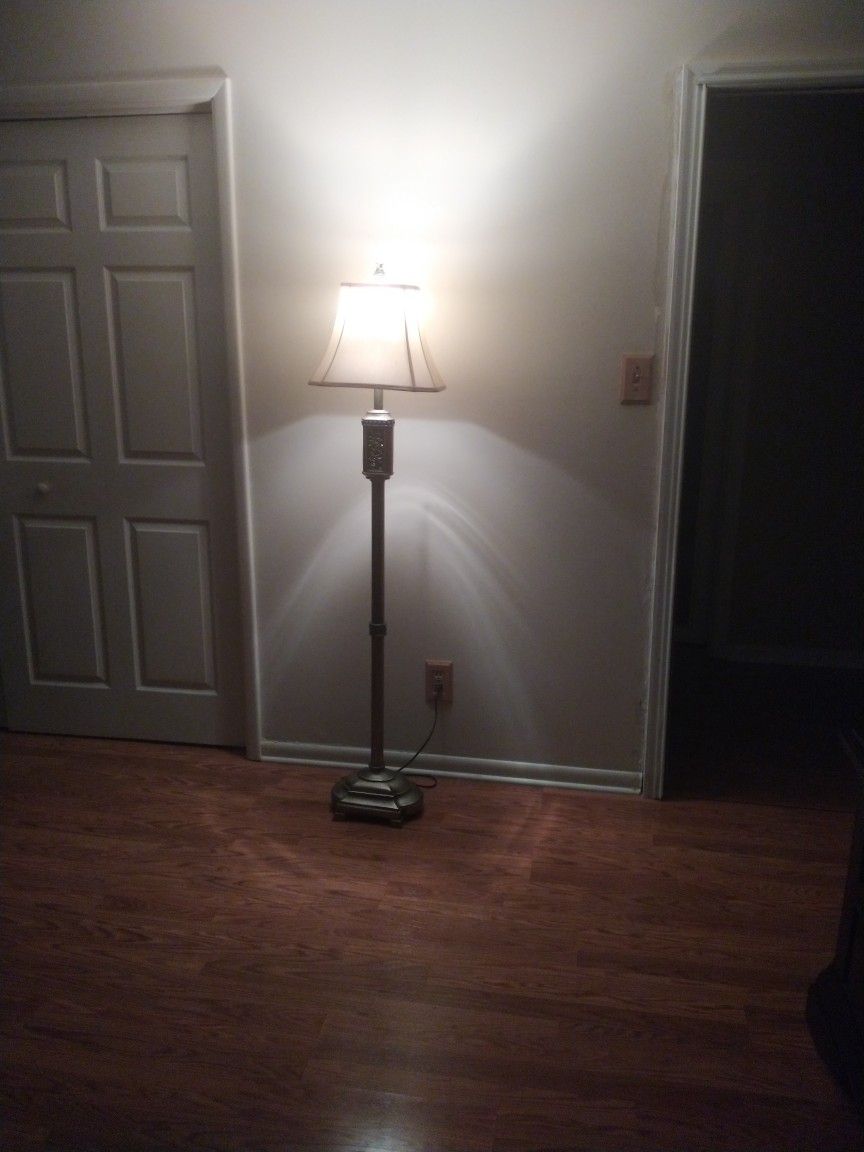 5' Base Lamp With Nylon Shade