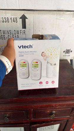 VTech Digital Audio Baby Monitor with 2 Parent Units