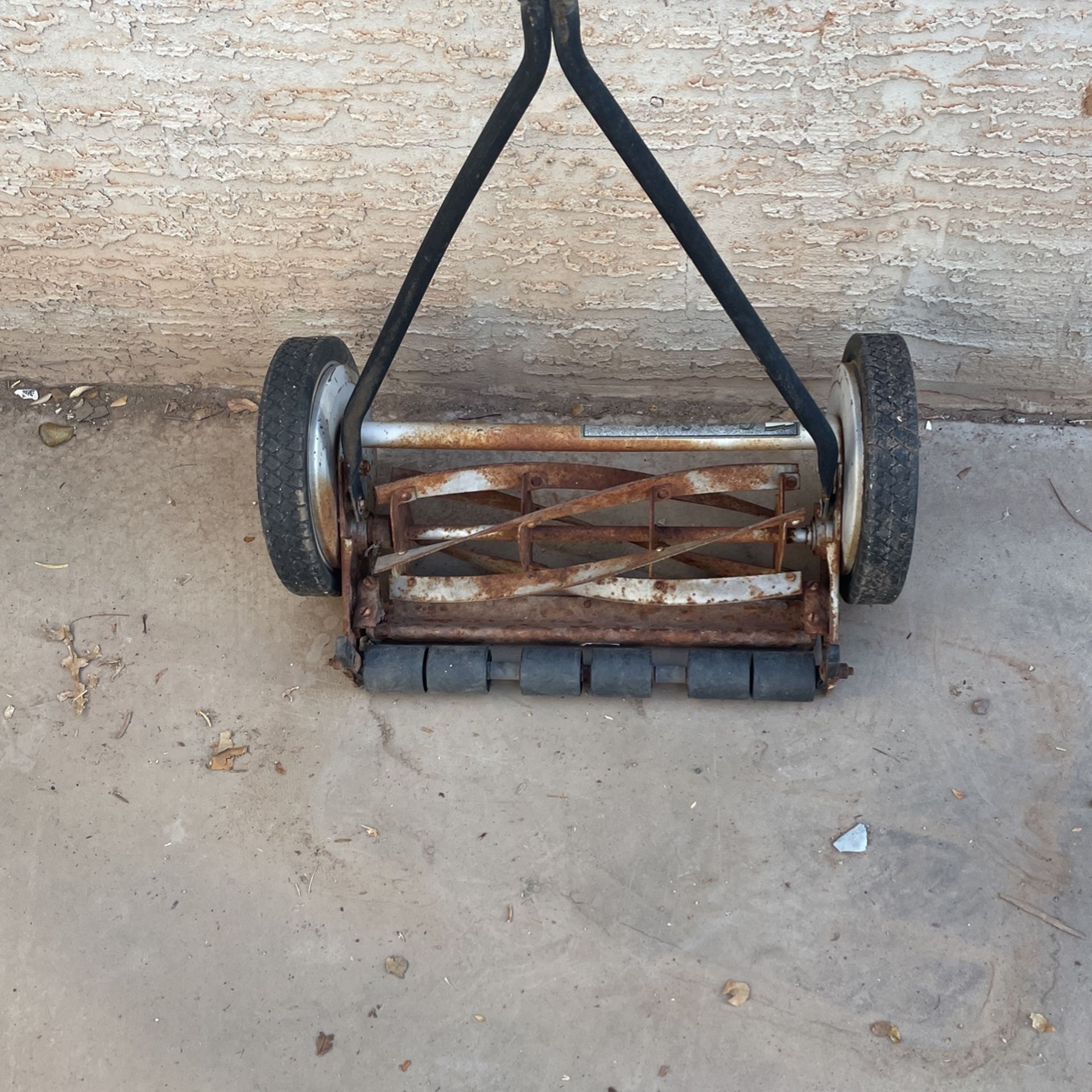 Manual Grass Mower
