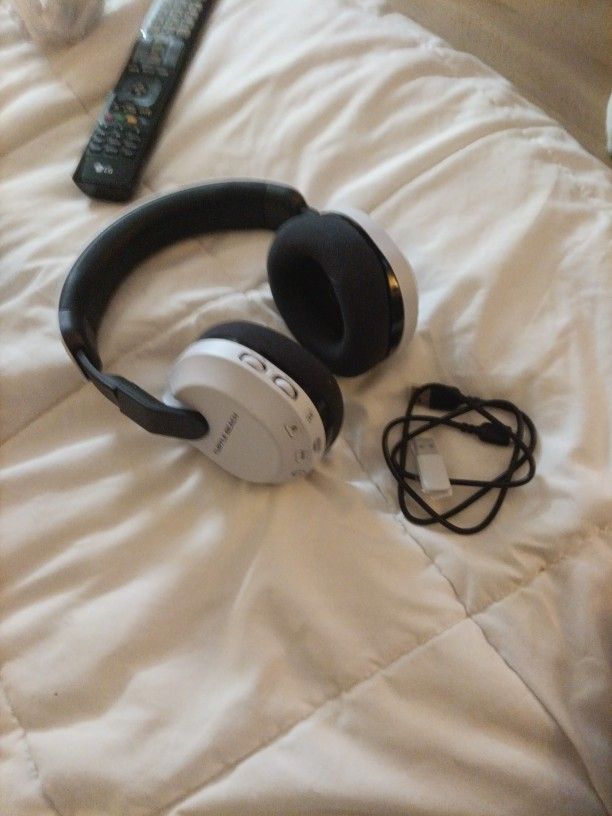 Brand New Turtle Beach 600