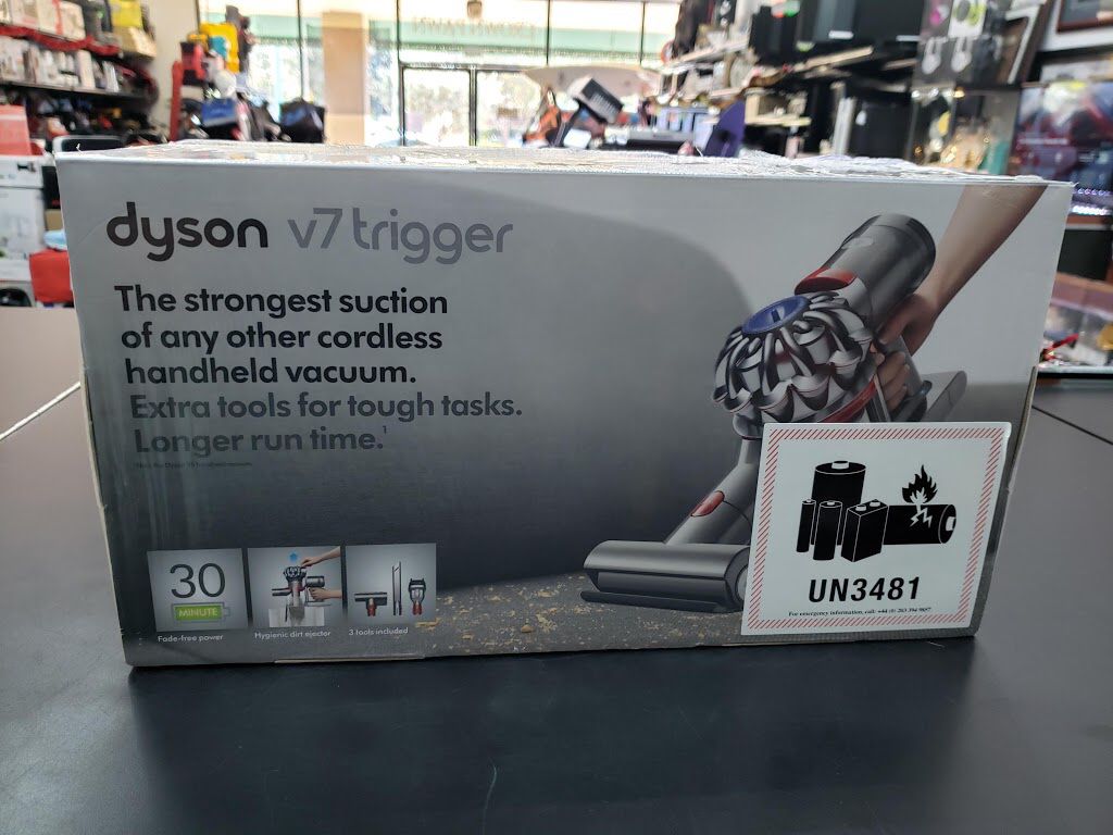 Dyson v7 Trigger Cordless Handheld Vacuum, NEW!