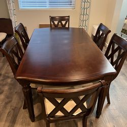 Dining Room Table 