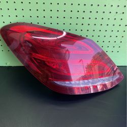 OEM | 2015 - 2018 Mercedes-Benz C300 LED Tail Light (Left/Driver) #A(contact info removed)--