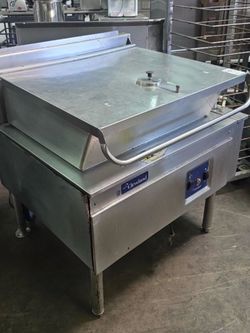 Cleveland 30 Gallon Braising Pan Tilt Skillet Natural Gas SGL-30