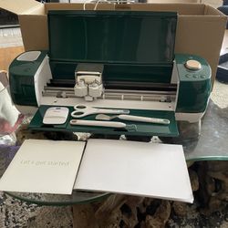 Cricut Air Explore 2 With Accessories