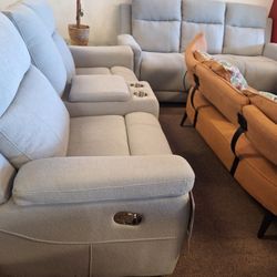 U1797.... Grey Reclinig Sofa And Love Seat 