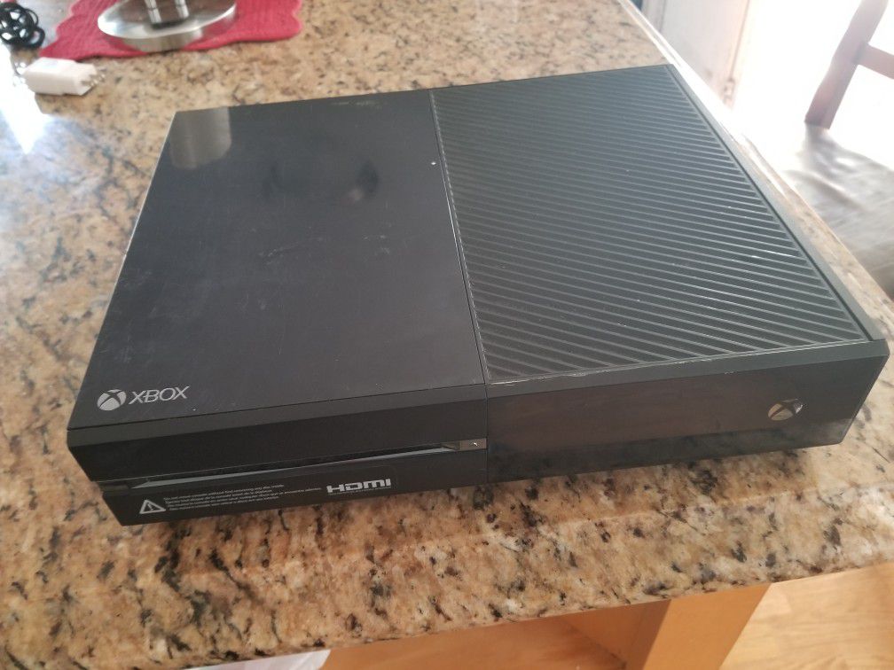 Xbox one 500 gb just system