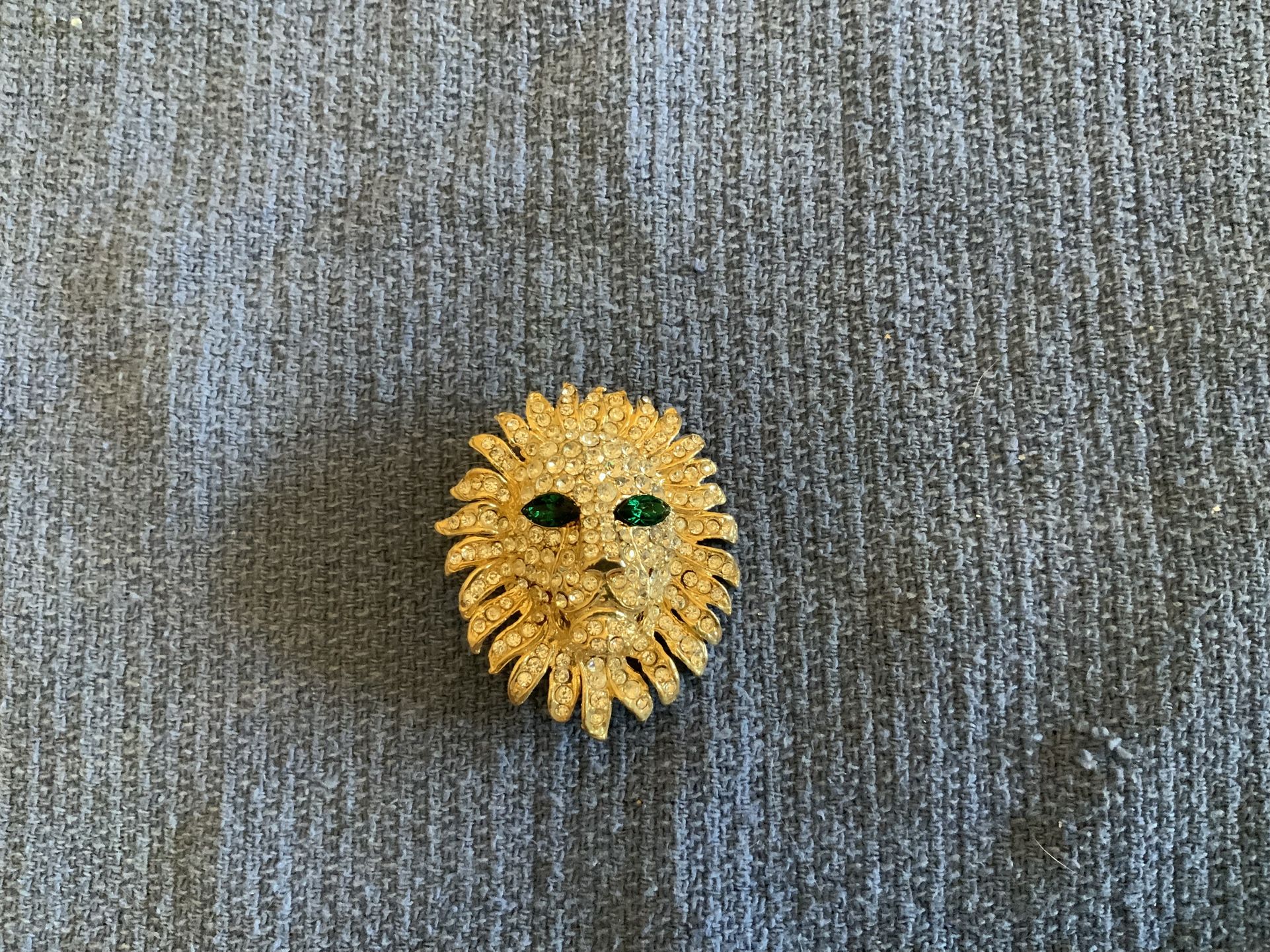 Lion Jeweled Brooch 