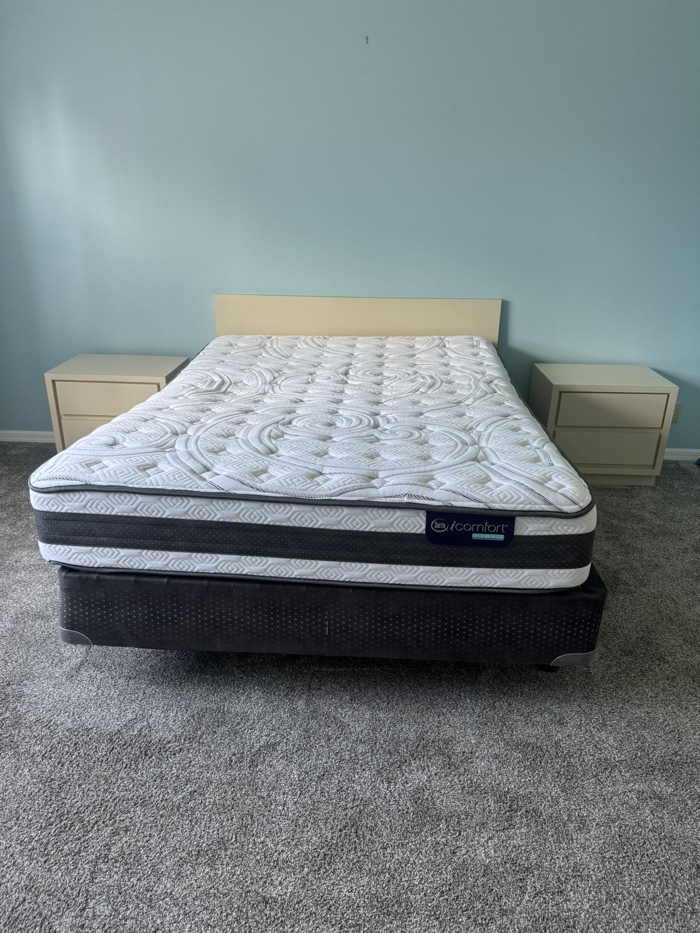 Queen Bedroom Set 