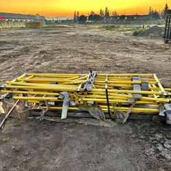 Hi, fiberglass fencing.￼