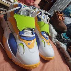 Nike Size 5and Half Brand New Paid 160