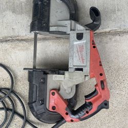 Milwaukee Deep Cut Band Saw 