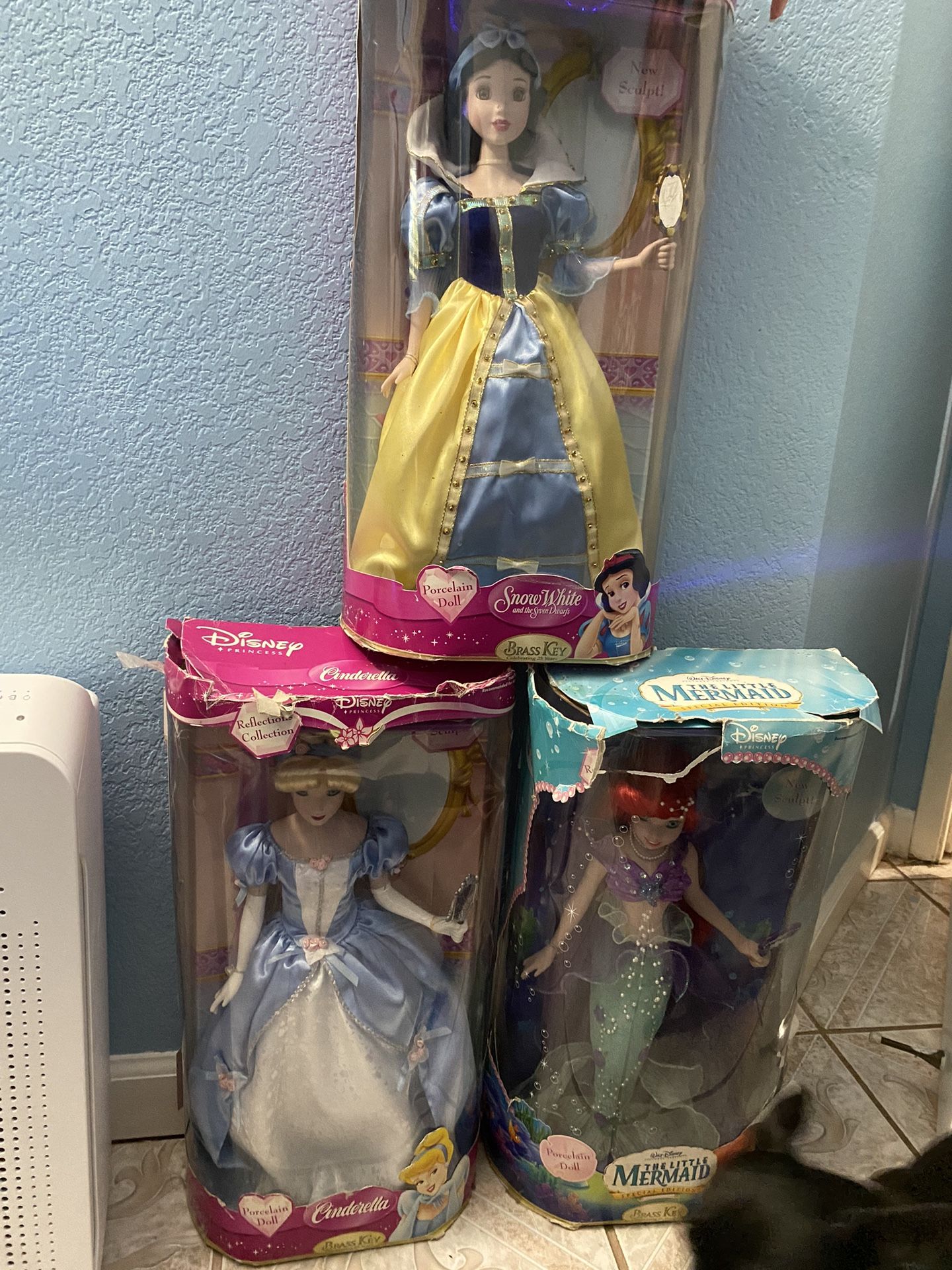 Disney Dolls Collection 