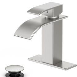 Bathroom Sink Faucet with Single Handle Suitable for 1 or 3 Holes,Supply Deck Plate and Hose