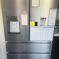 Hisense PureFlat Standard-Depth 25.6-cu ft 4 -Door 36-in Wide Smart Compatible French Door Refrigera