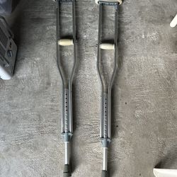 Crutches 