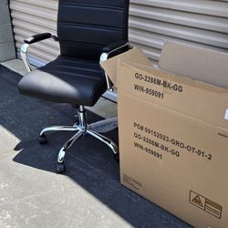 Office Chairs 
