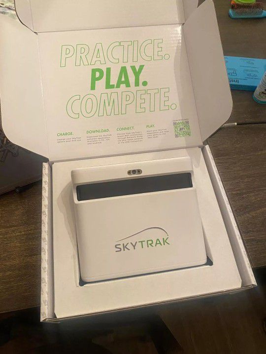 SkyTrak Plus  Golf Simulator Launch Monitor With Protective Case
