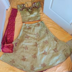 🌿 Elegant Pastel Green and Maroon Lehenga Choli with Self-Printed Dupatta - Complete 3-Piece Set 🌿