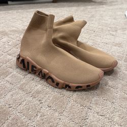 Balenciaga Woman 37
