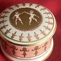 Beautiful Pill Box by Nicola Consoni’s made in England