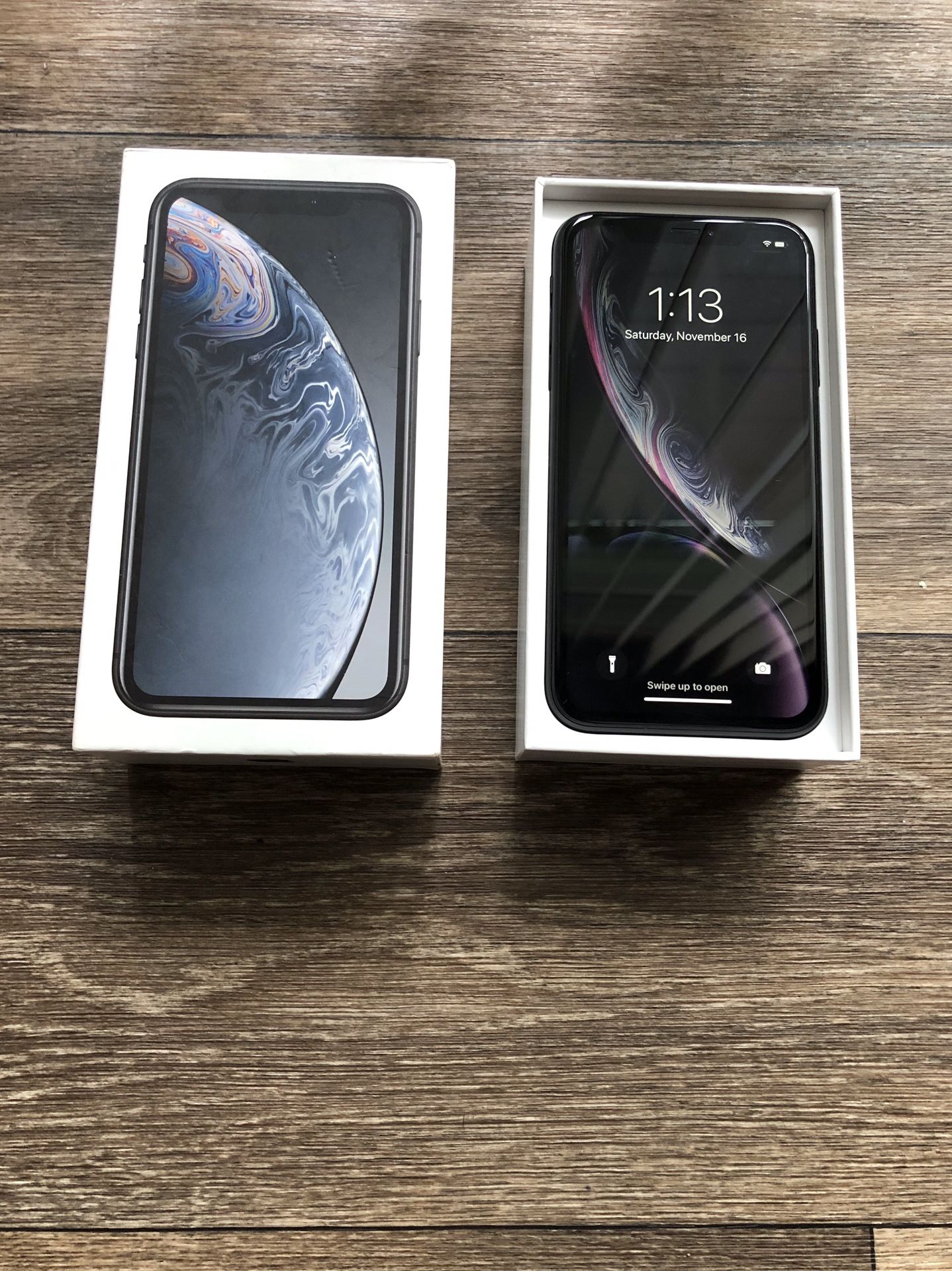 Brand New Condition AT&T / Cricket iPhone XR 64GB with box and accessories