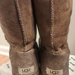 Ugg Boots UGGS Size 10 Ladies Only $20!