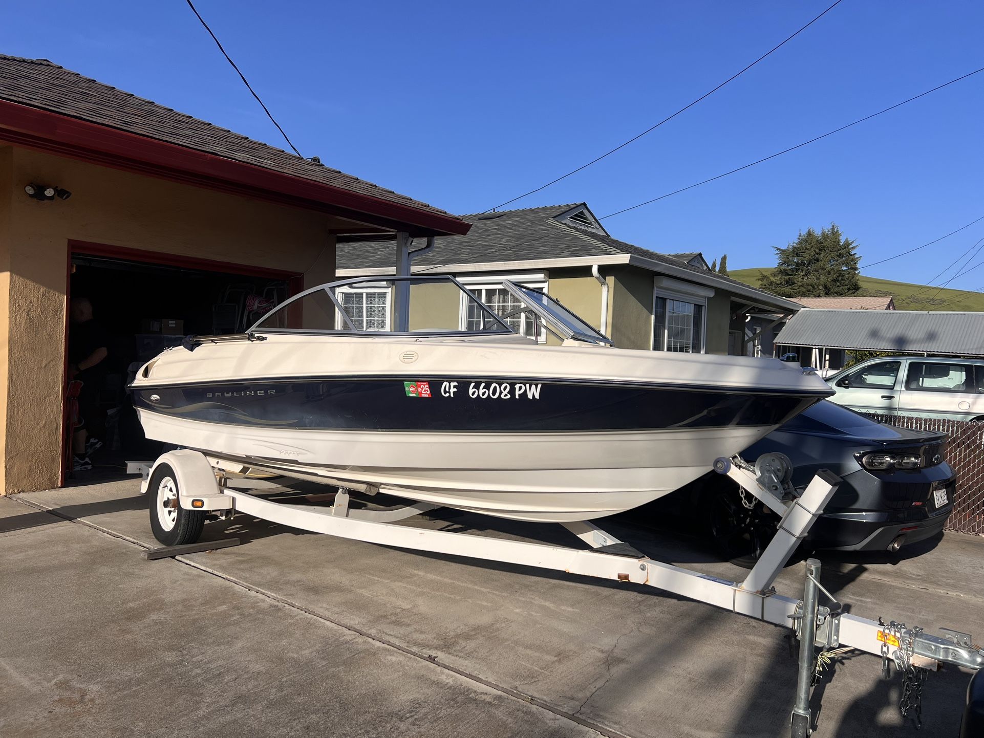 2002 Bay liner Capri
