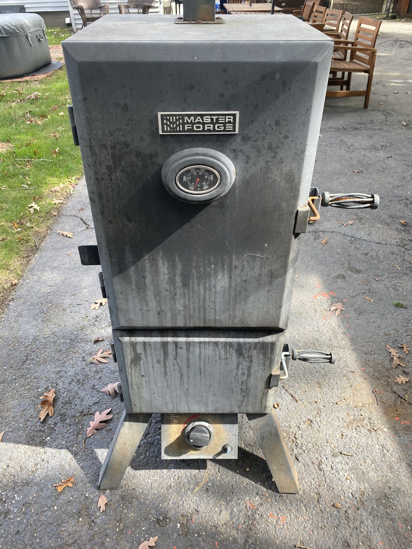 Master Forge Smoker