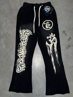 (Medium) Black & White Hellstar Sweatpants 🎬