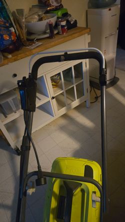 Electric mower