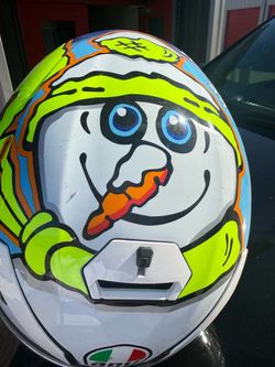 Motorcycle helmet