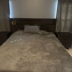 Cal King Bedroom Set