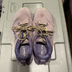 Altra Lone Peak 9