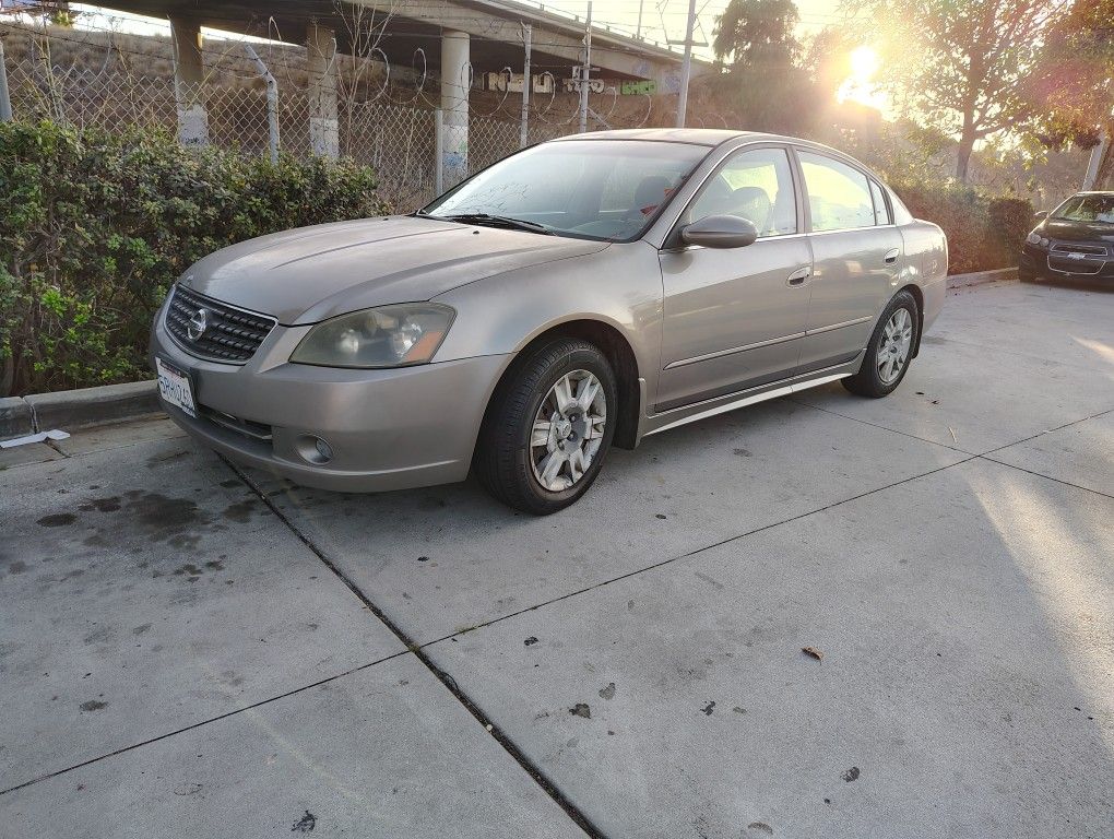 Nissan Altima 2005 Automático 4cil Placas Vigentes Smog 