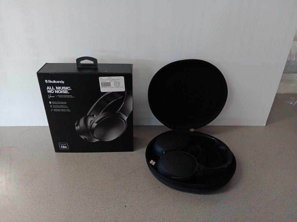 Skullcandy Headphones W/box