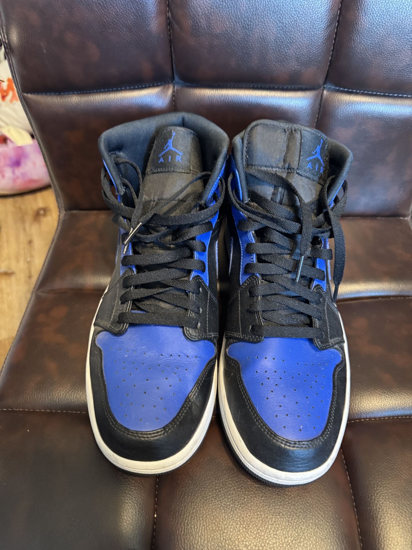Jordan Mids, Hyper Royal Tumbled Leather Size 11