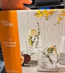 Glass drinkwear