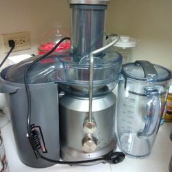 Breville Juicer Fountain Cold. Like new, Clean
