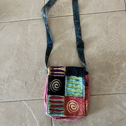 Super cute crossover bag