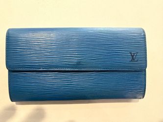 Authentic Vintage preowned LV wallet, good condition