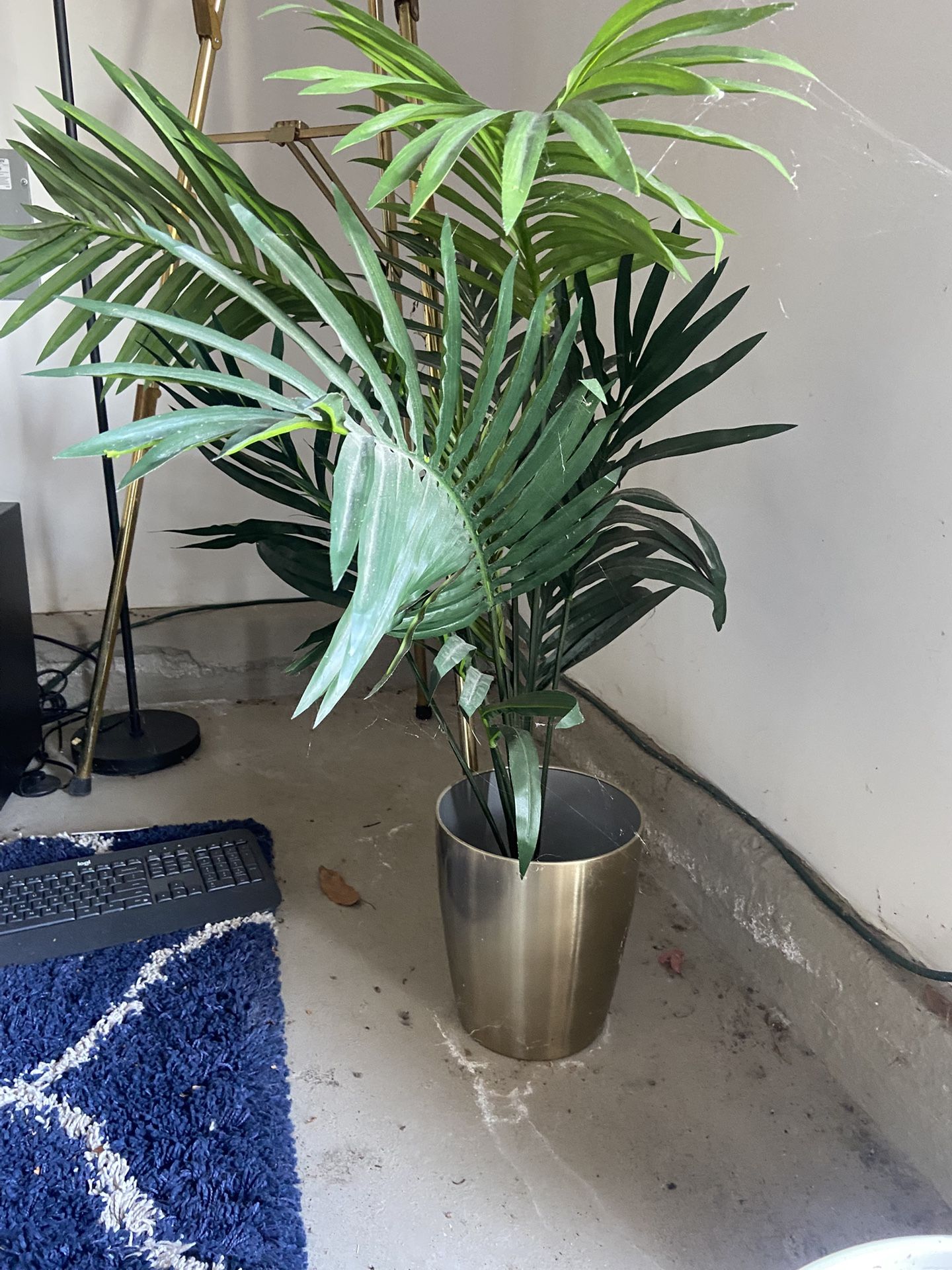 Fake Potted Plant 
