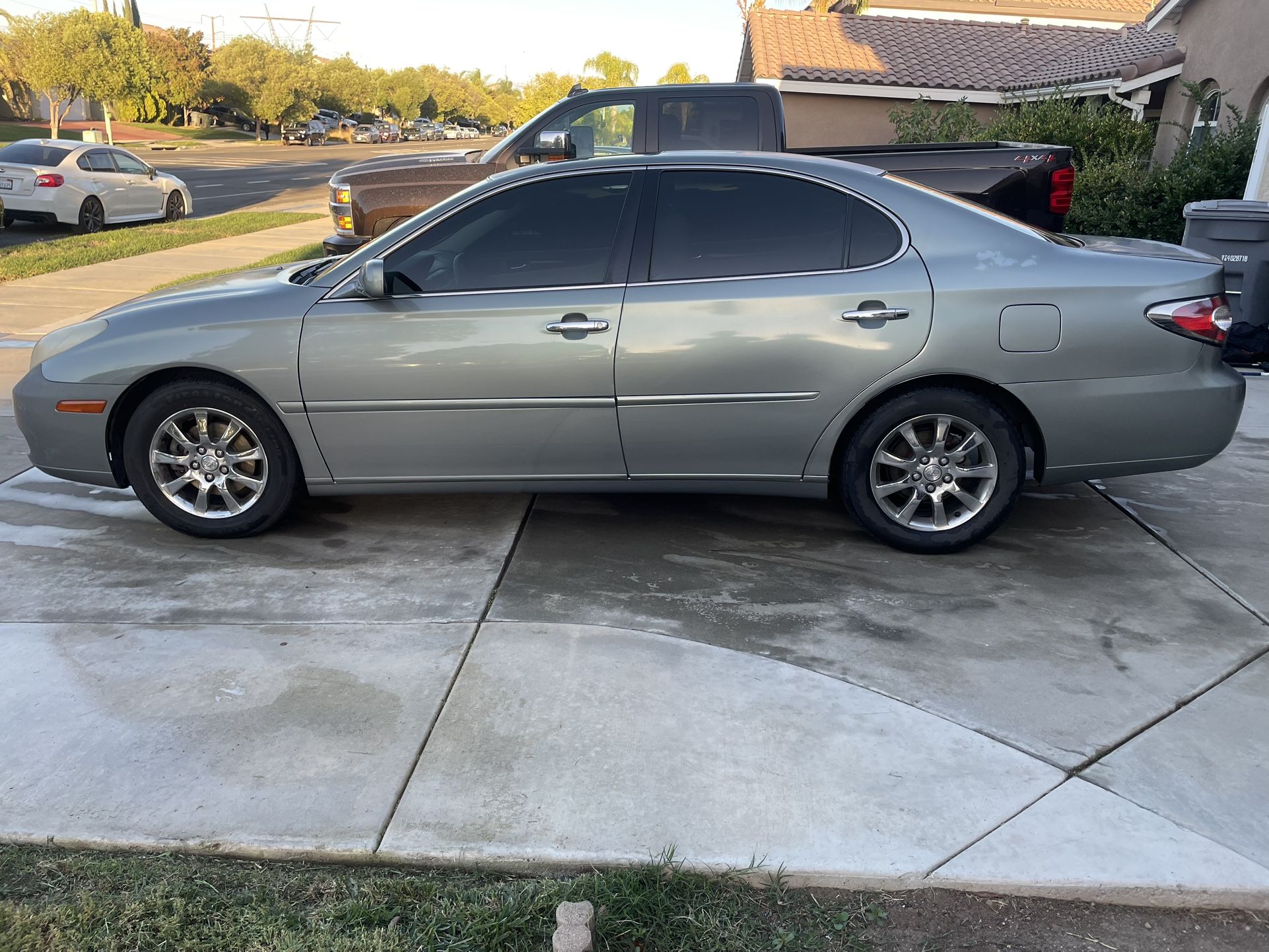 2004 Lexus ES 330