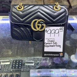 Gucci Small GG Marmont Bag 
