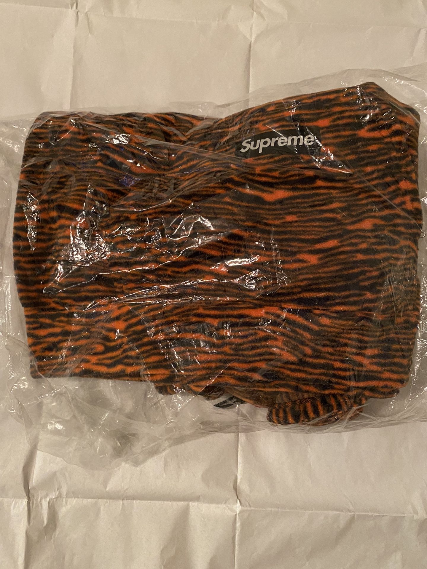 BRAND NEW SUPREME/POLARTEC “HOODED TIGER” SWEATSHIRT FOR SALE!!!SIZE MED.  $185