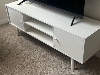 Modern TV Stand (White)